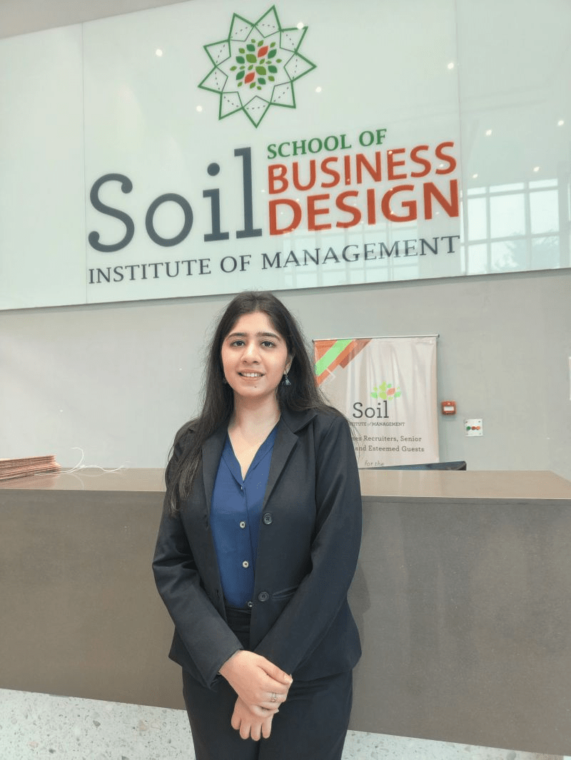 hiring-or-cutting-paychecks